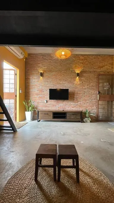 Stay&Chill - S.2: Cozy Studio 3 Minute Walk To Bui Vien Ho Chi Minh City