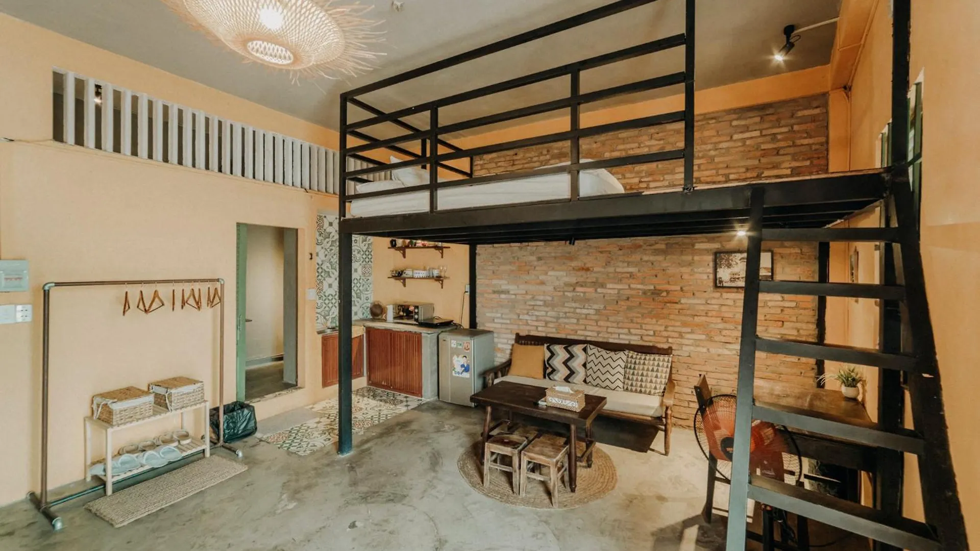 Stay&Chill - S.2: Cozy Studio 3 Minute Walk To Bui Vien Ho Chi Minh City